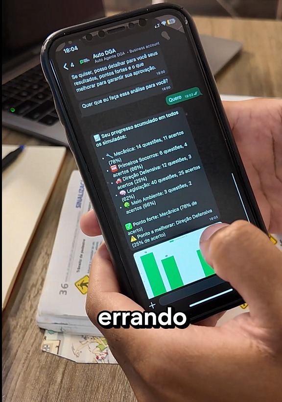 Aluno estudando com Auto Agente no WhatsApp